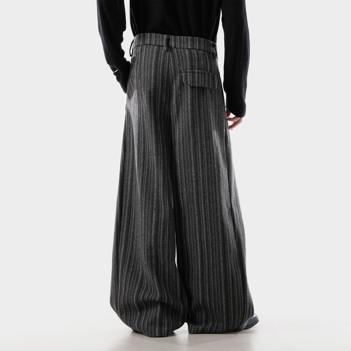 Imported Men's Pleated Wide-leg Striped Casual Pants